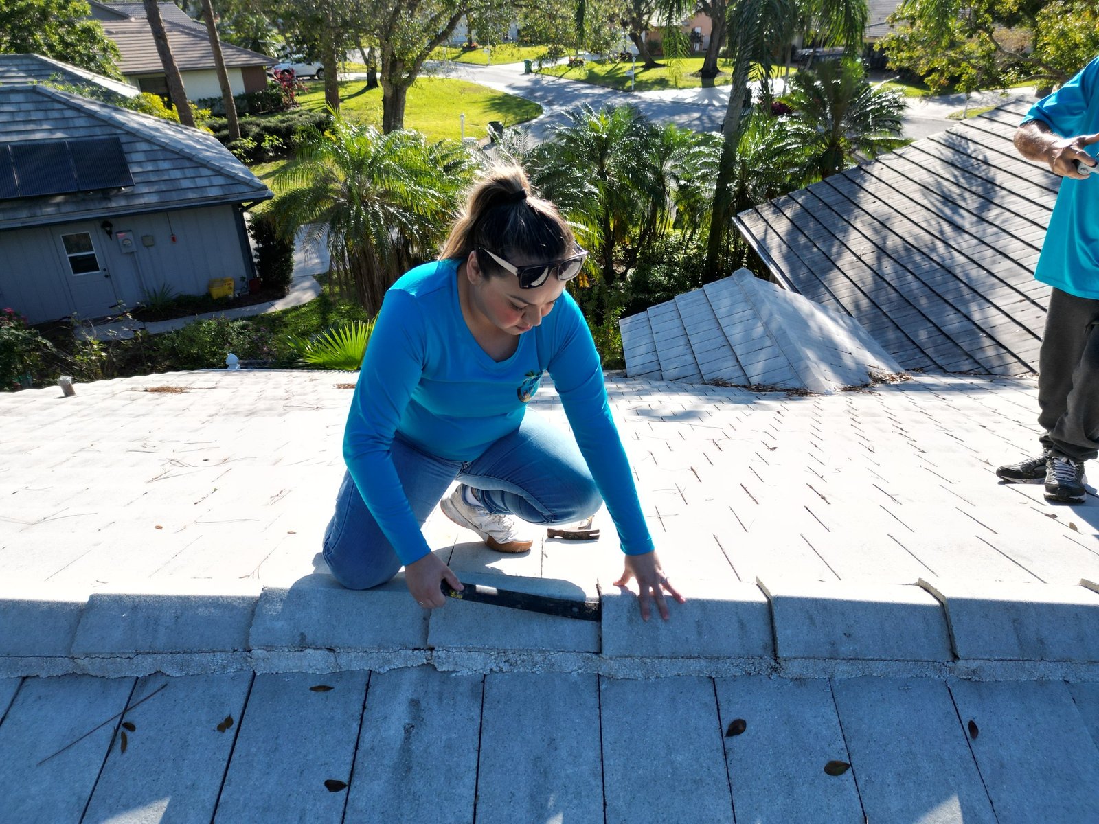 Roofing experts at work